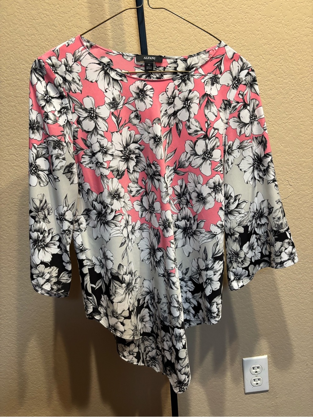 Alfani Pink and White Floral Boatneck Top